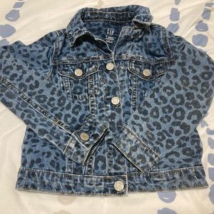 Gap girls size 5 toddler blue cheetah print jean jacket